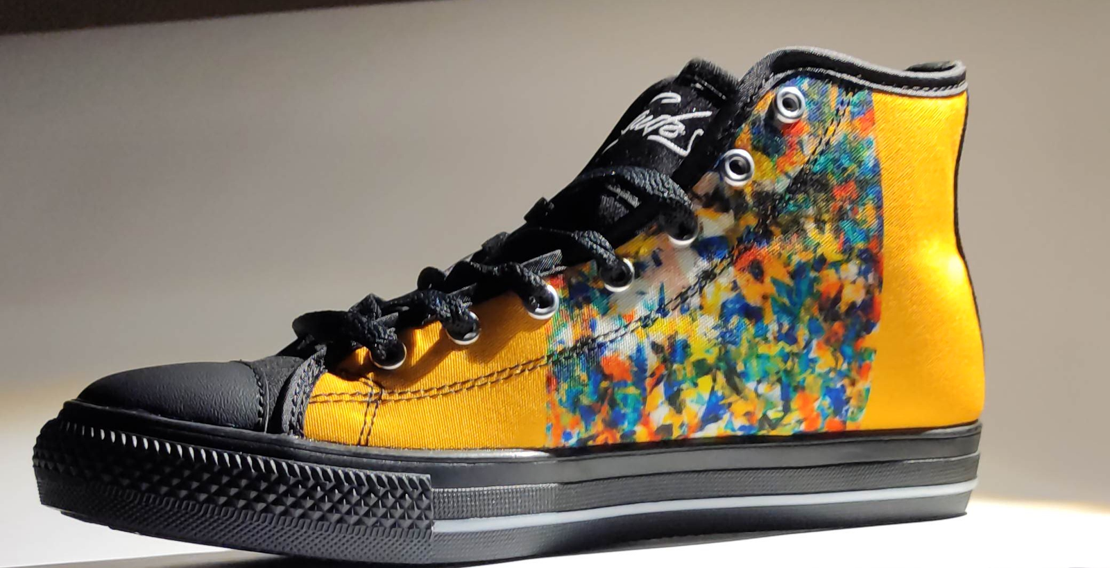 High-top sneaker — Model 03 — DESANTOS